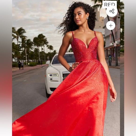 Sherri Hill 54286 Red Rhinestone Beaded Evening gown size 8 - Picture 3 of 11